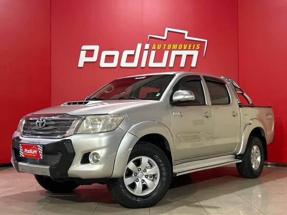 TOYOTA HILUX 3.0 SRV 4X4 CD 16V TURBO INTERCOOLER DIESEL 4P AUTOMÁTICO TOYOTA HILUX 3.0 SRV 4X4 CD 16V TURBO INTERCOOLER DIESEL 4P AUTOMÁTICO